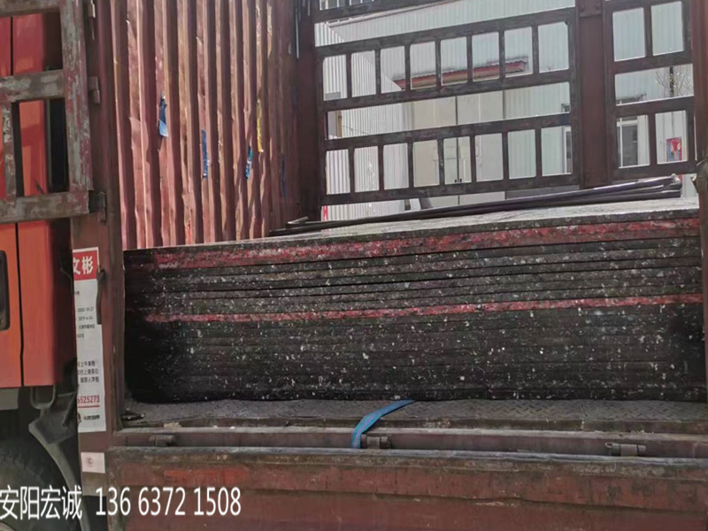 安陽(yáng)宏誠(chéng)：高分子聚乙烯車底滑板