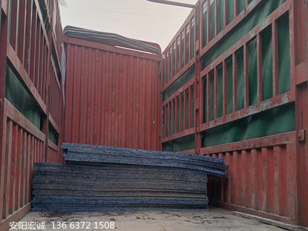 安陽(yáng)宏誠(chéng)：高分子聚乙烯板-車(chē)底滑板